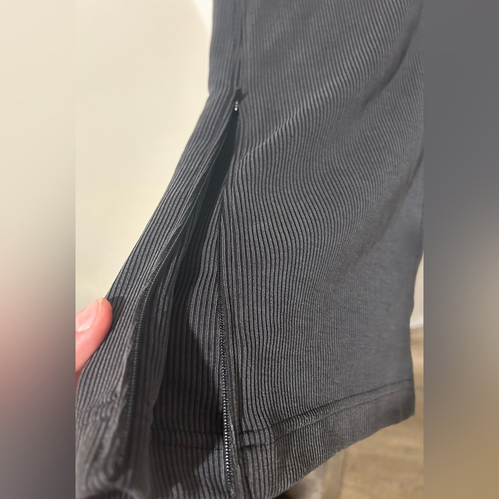 Lululemon Softstreme Flare Pants NWOT - Picture 5 of 7